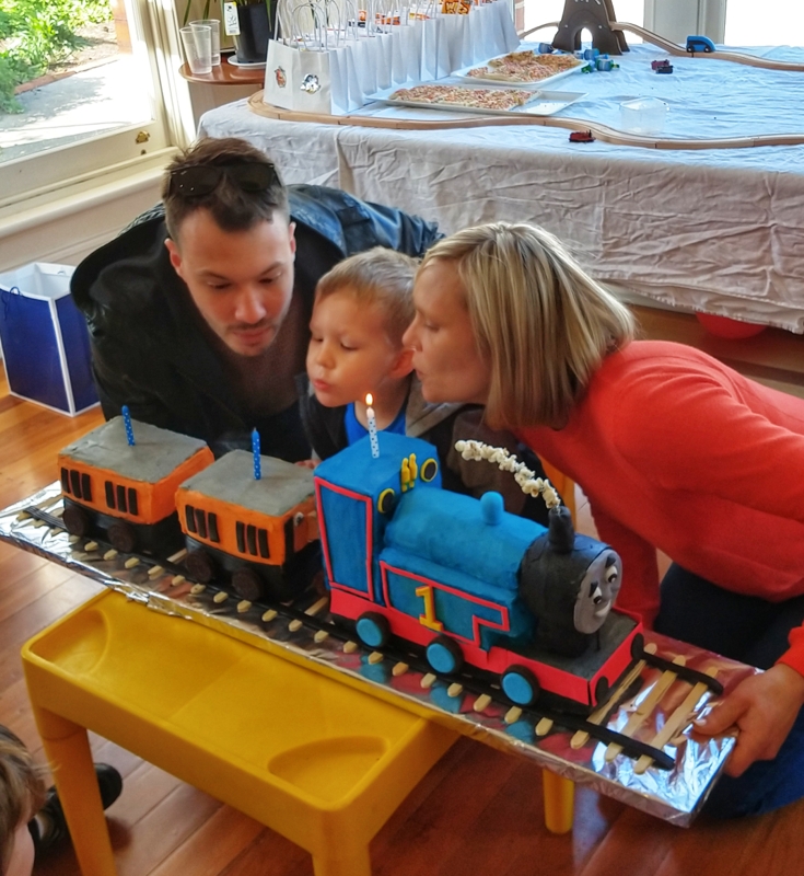 Thomas the Tank Engine theme party